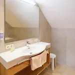 Agnes Apartament *